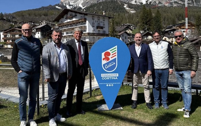 Firma Karpos y Fondazione Cortina www.sportvicious.com